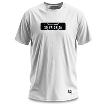Camiseta Masculina Modelo Raro